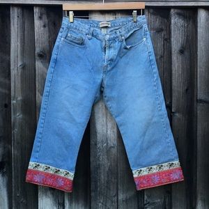 Women’s Capri jeans with appliqué trim